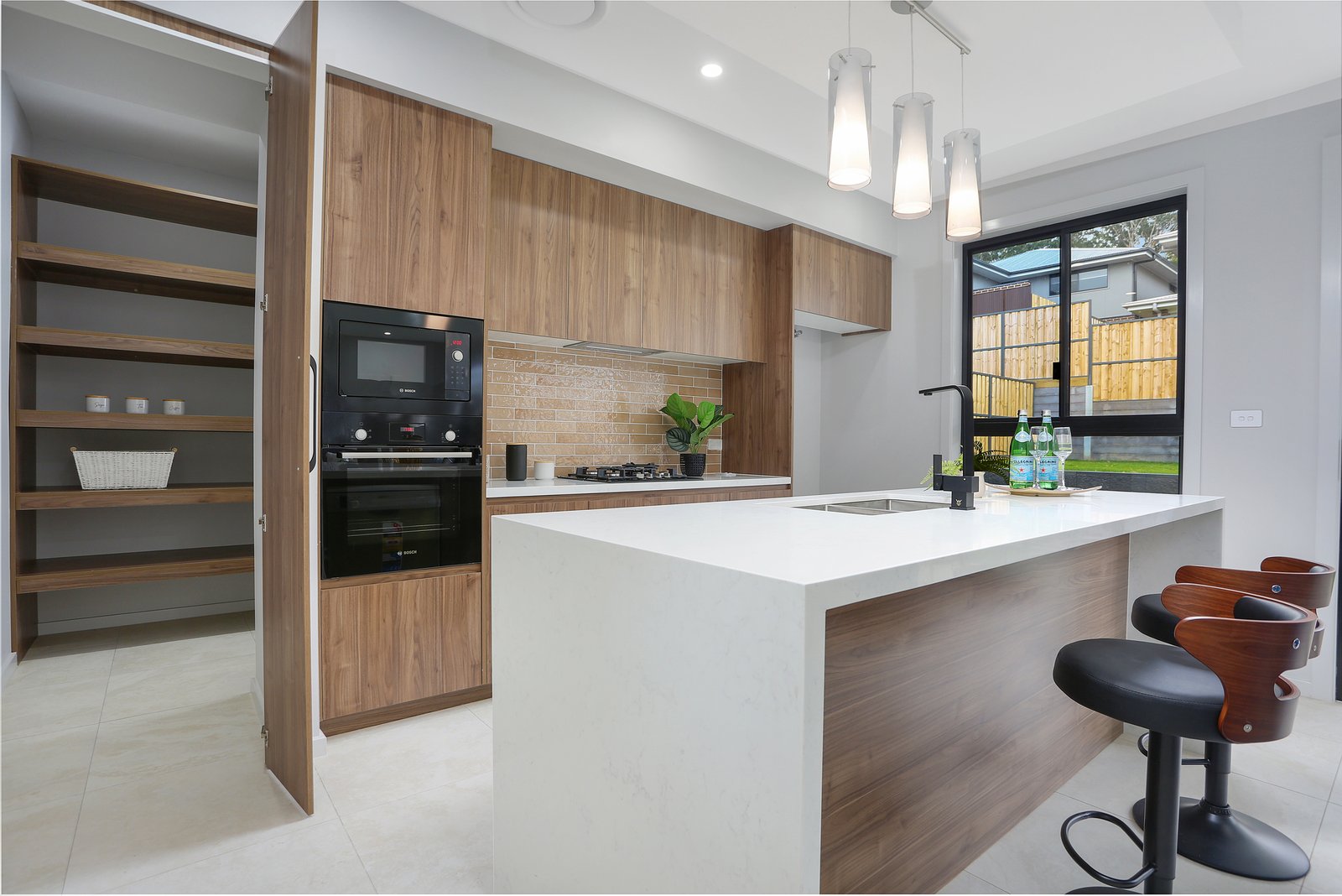 11-tanika-st-vineyard-kitchen