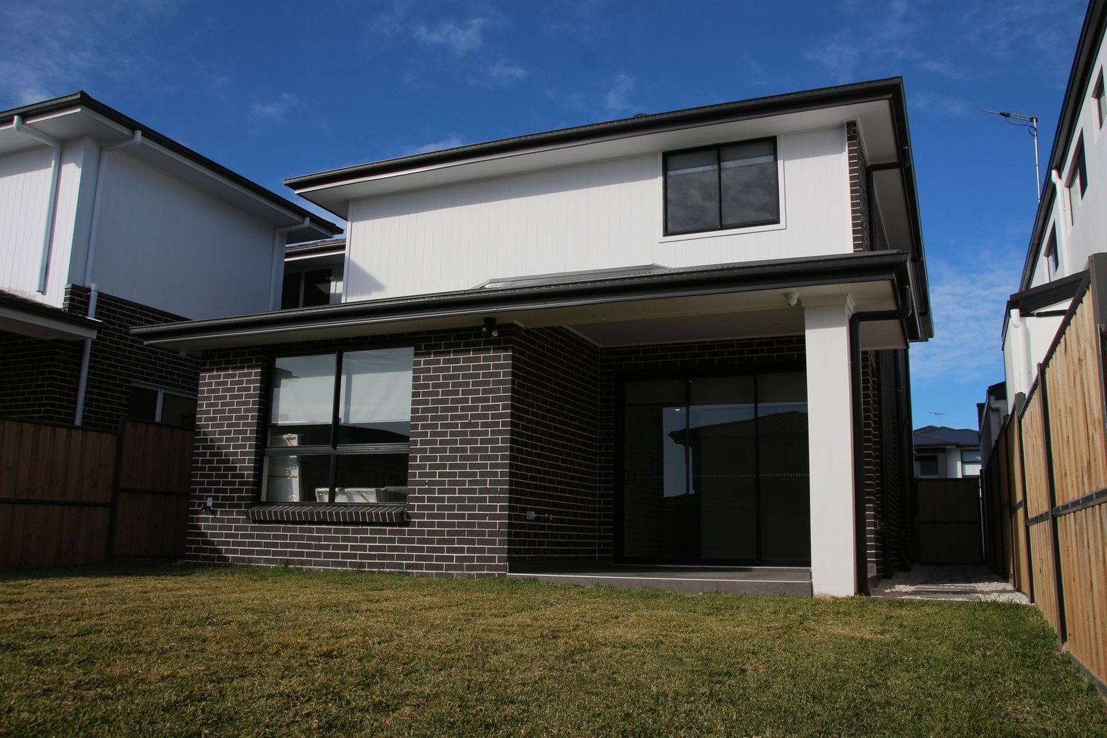 298-abell-road-marsden-park-backyard