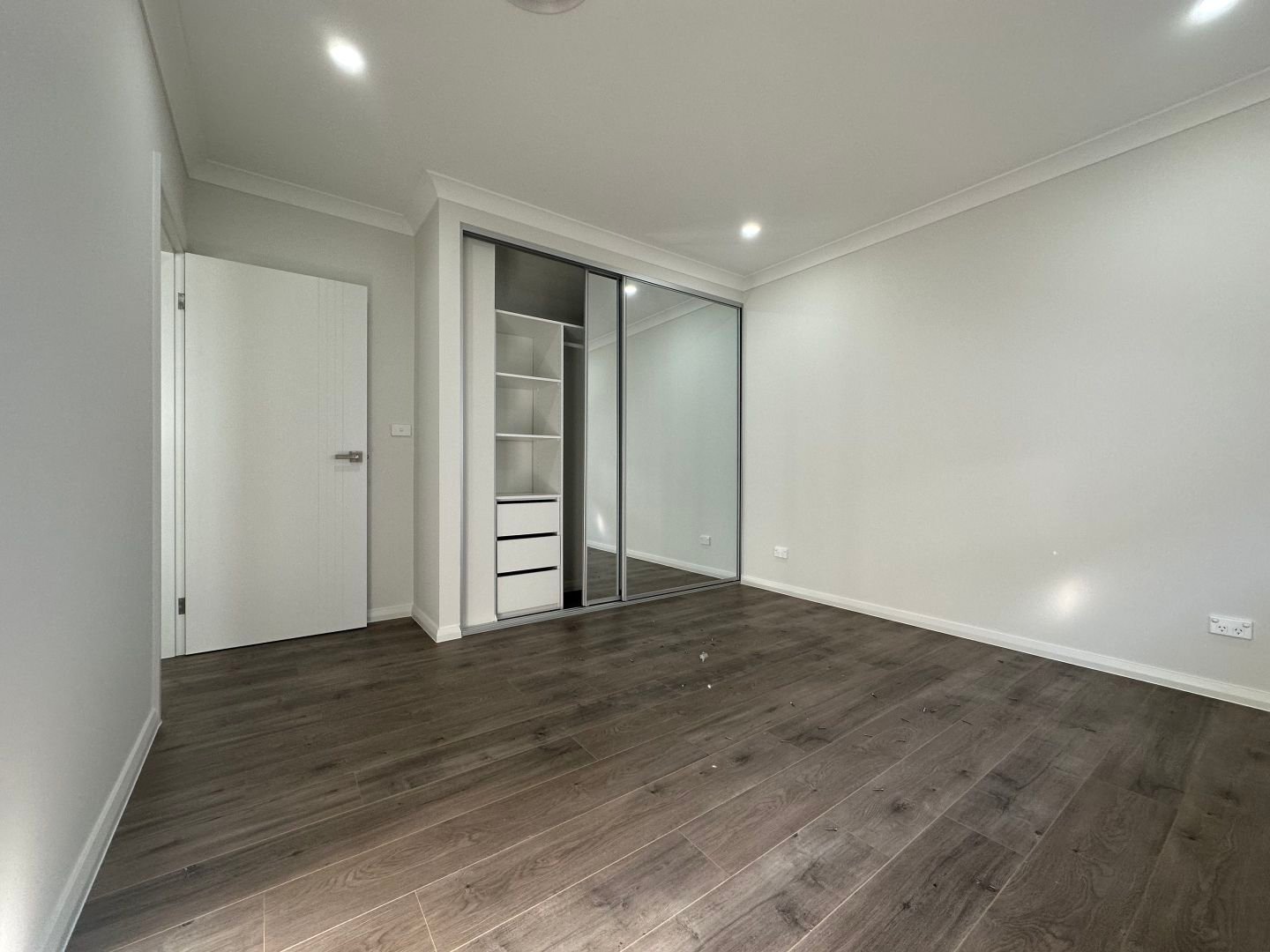 298-abell-road-marsden-park-room 1
