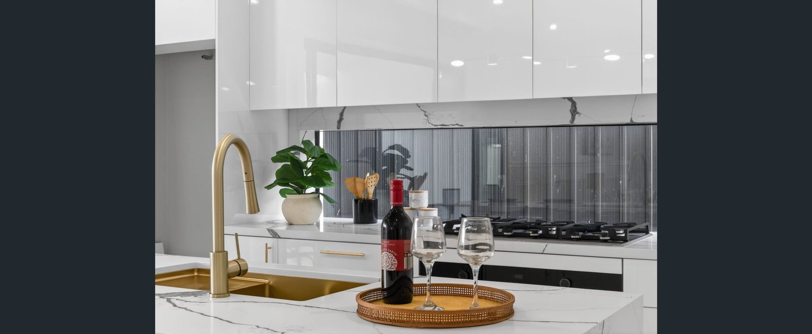 6-Cowra-Whire-Gregory-Hills-kitchen 2
