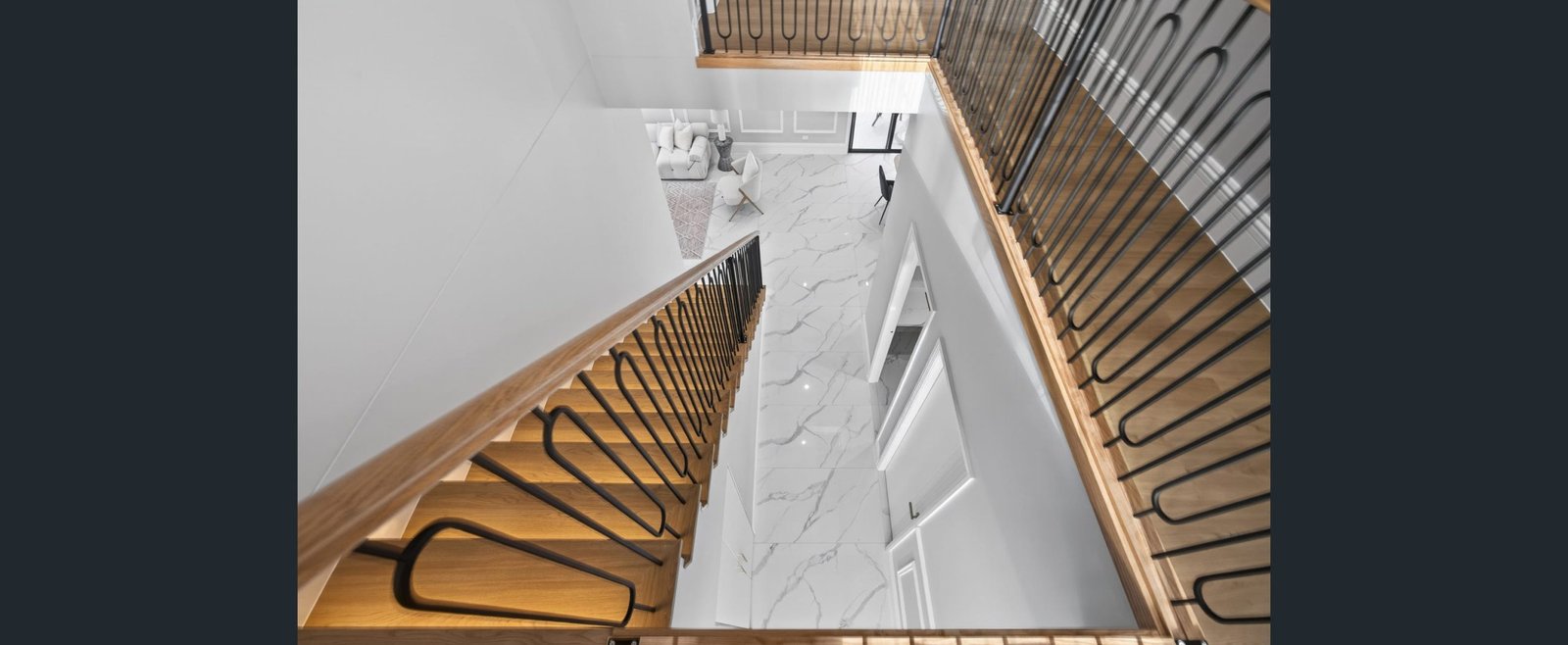 6-Cowra-Whire-Gregory-Hills-stairts
